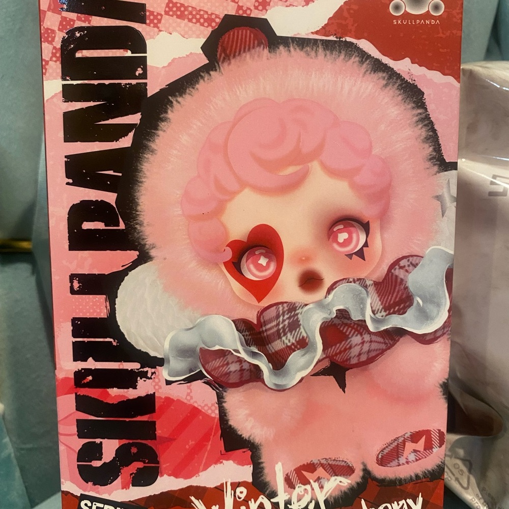 POP MART 100% Authentic Skull Panda Winter Symphony Wanderer' s Tune/ Reindeer - Picture 4 of 9